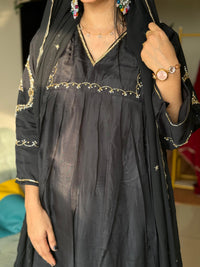 Pure black