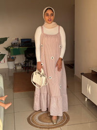 Brownish pink