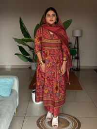 Reddish print