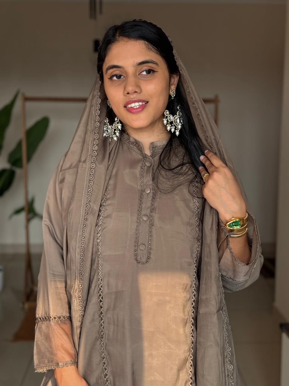Hifi Kashmir lady