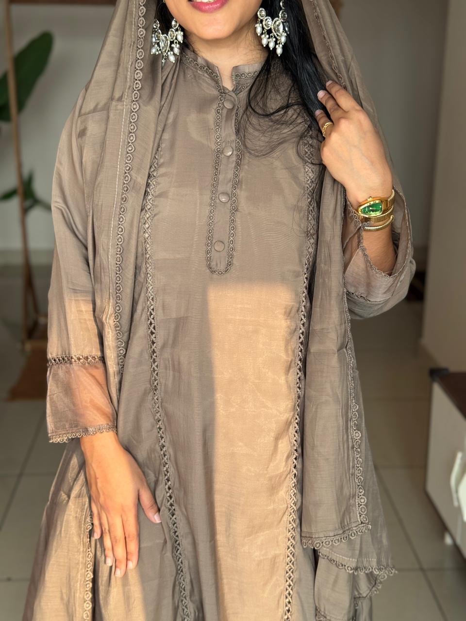 Hifi Kashmir lady