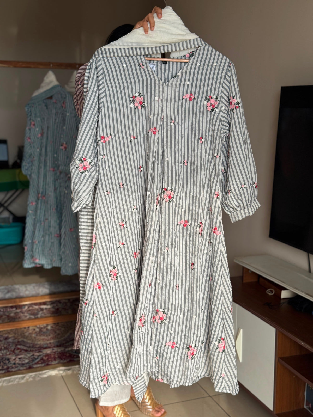 Hifi stripe flora viral drop