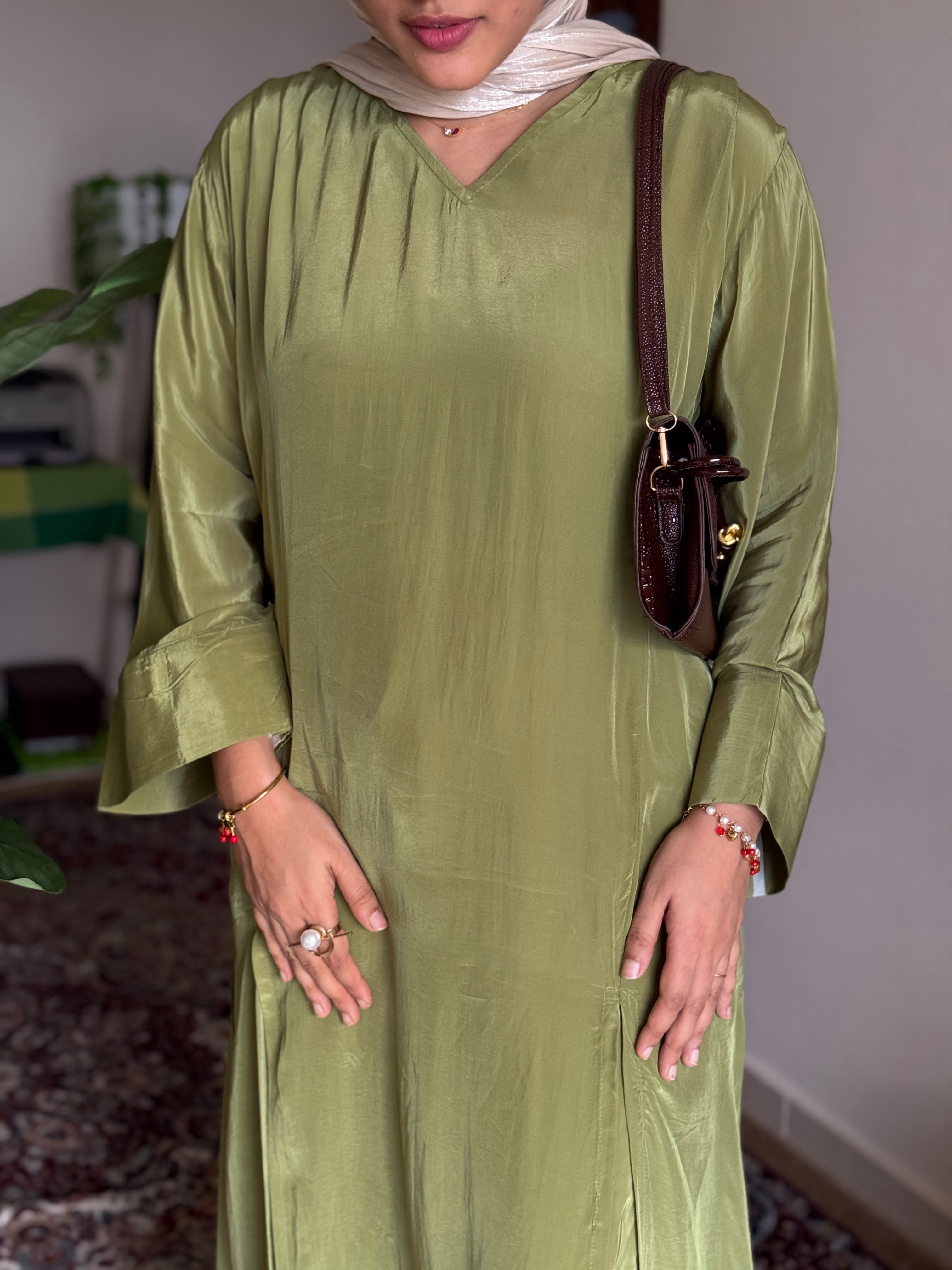 Hifi Front Slit Crepe Cordset