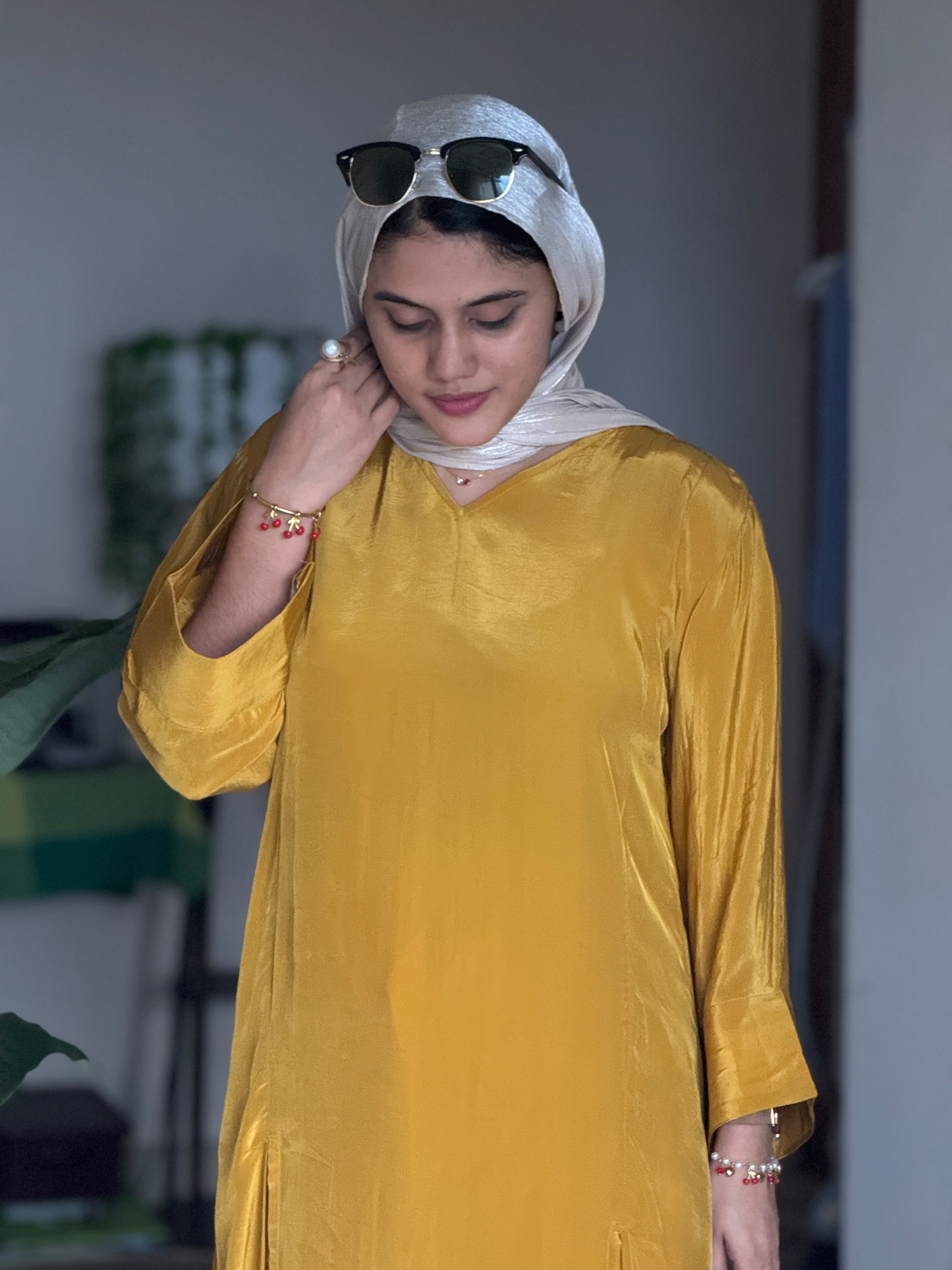 Hifi Front Slit Crepe Cordset