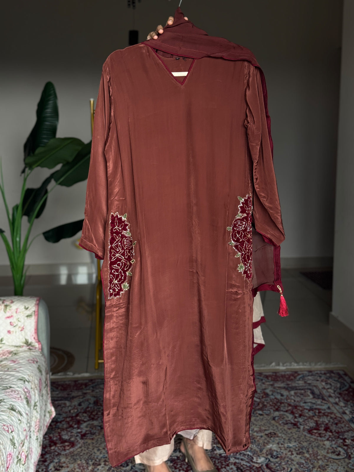 Hifi Rose Embroidery Drop