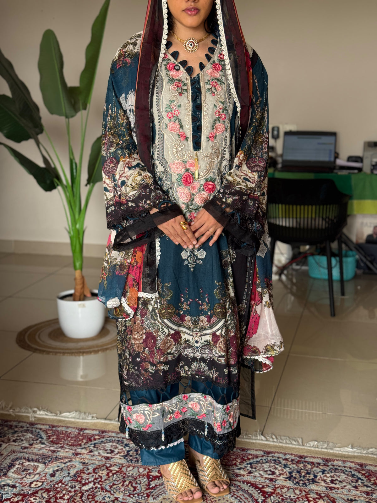 Hifi Stunner Pakistani Suit