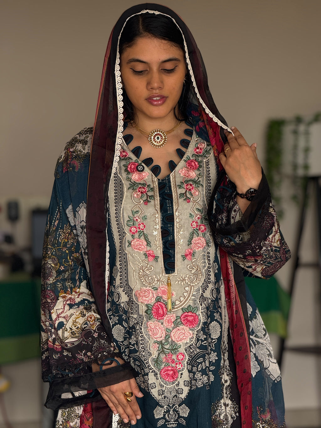 Hifi Stunner Pakistani Suit