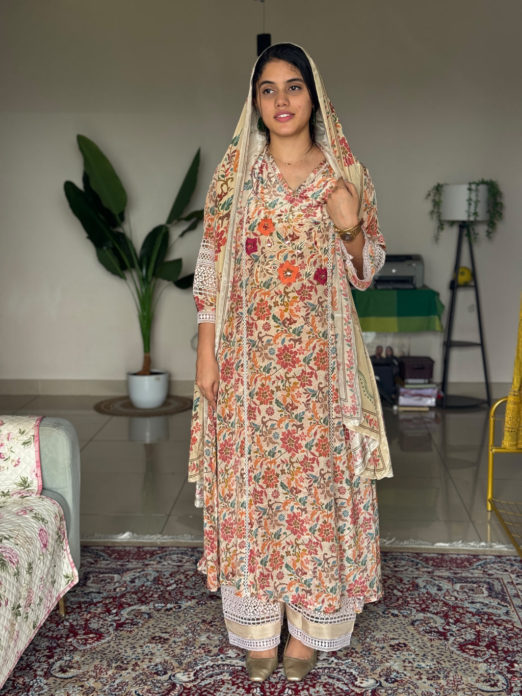 Hifi Pure Crepe Crochet Suit