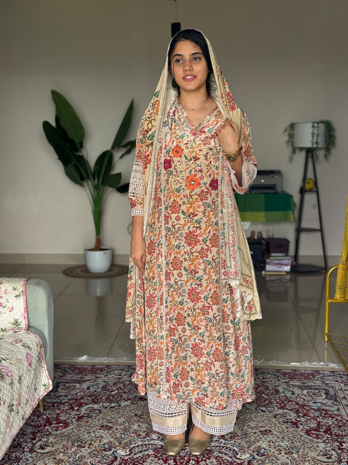 Hifi Pure Crepe Crochet Suit