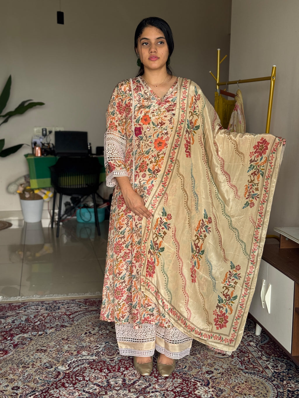 Hifi Pure Crepe Crochet Suit
