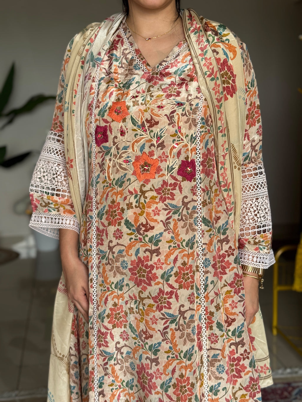 Hifi Pure Crepe Crochet Suit