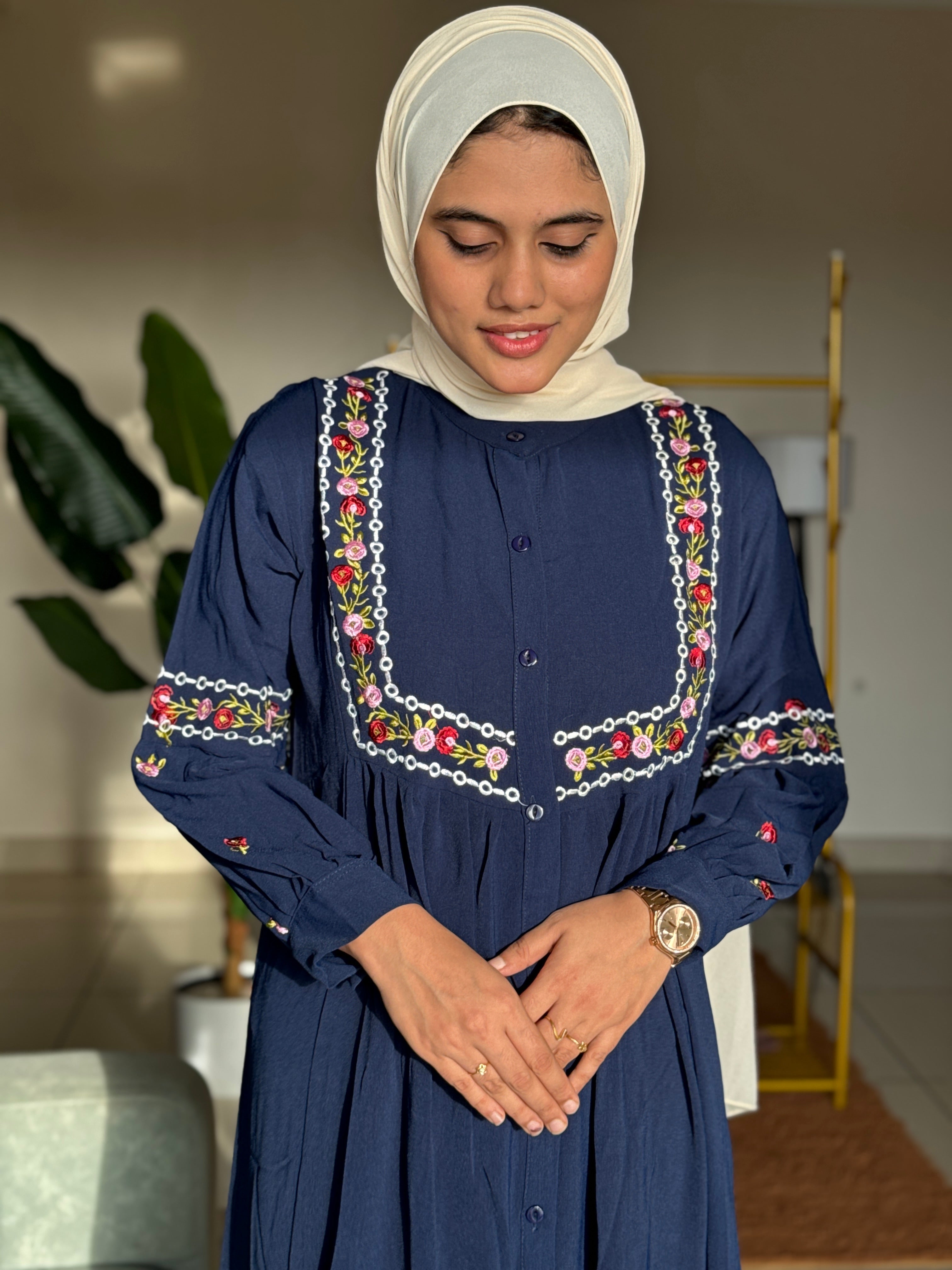 HIFI Kuthiravattam gown