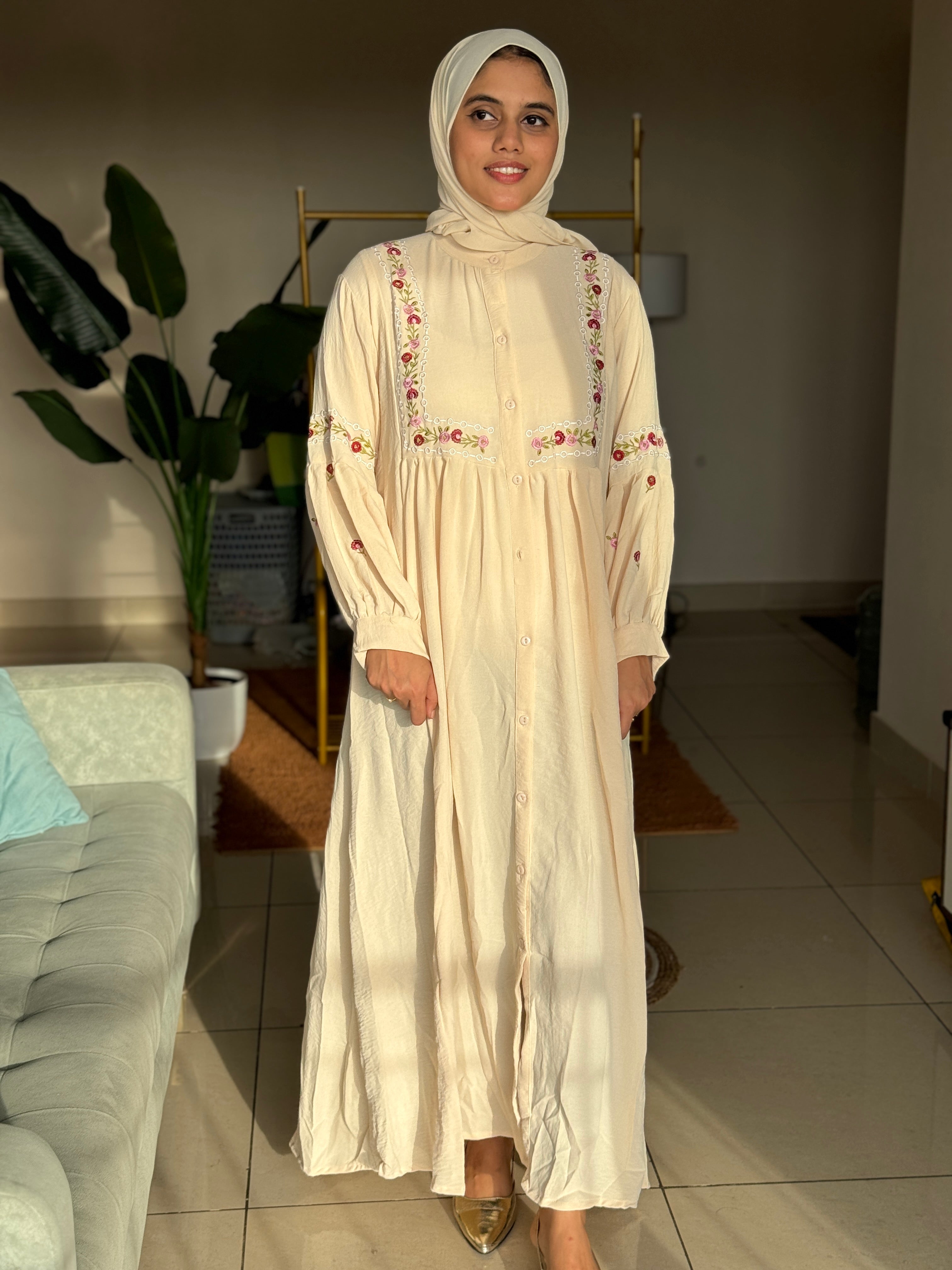 HIFI Kuthiravattam gown