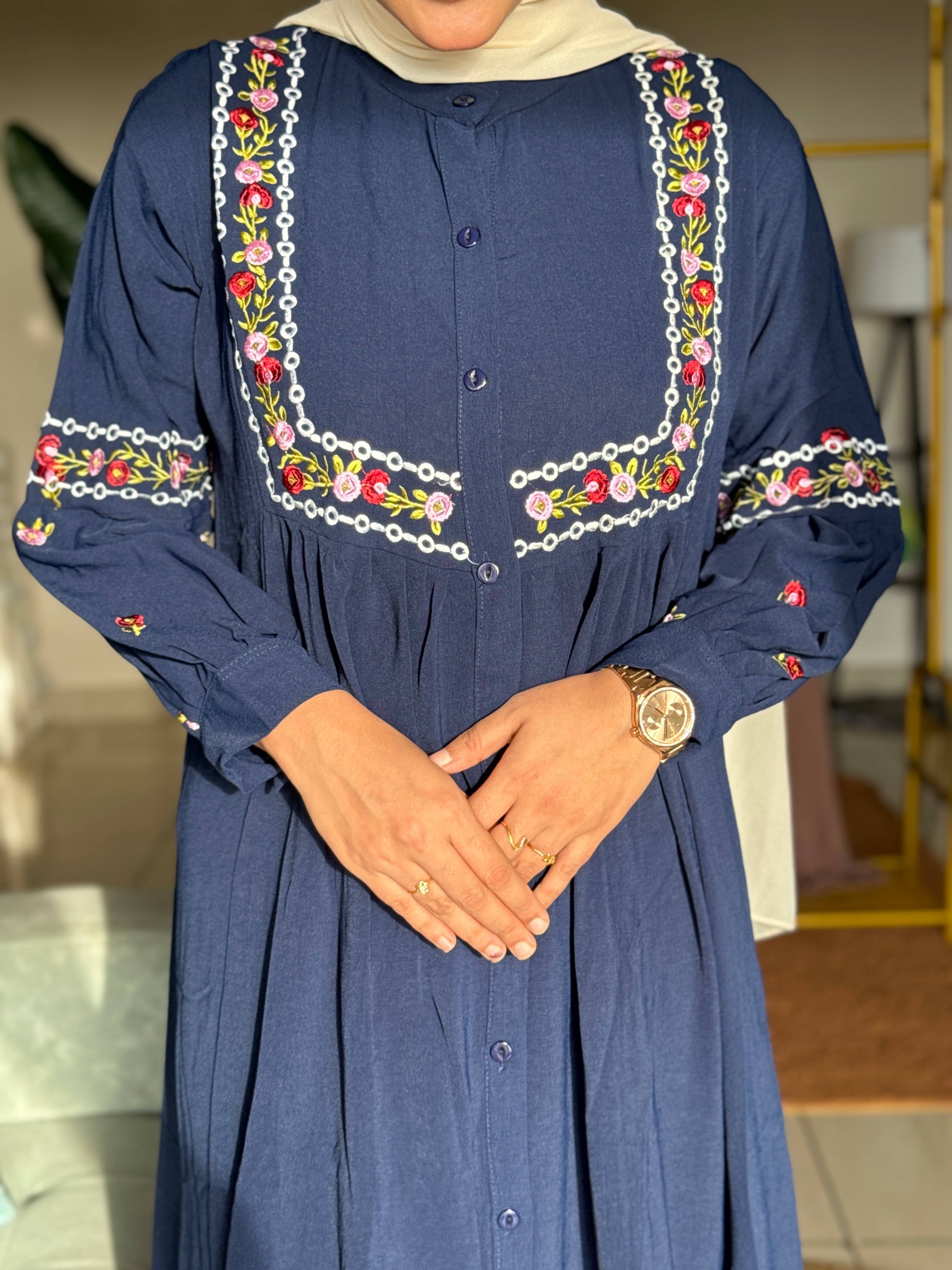 HIFI Kuthiravattam gown