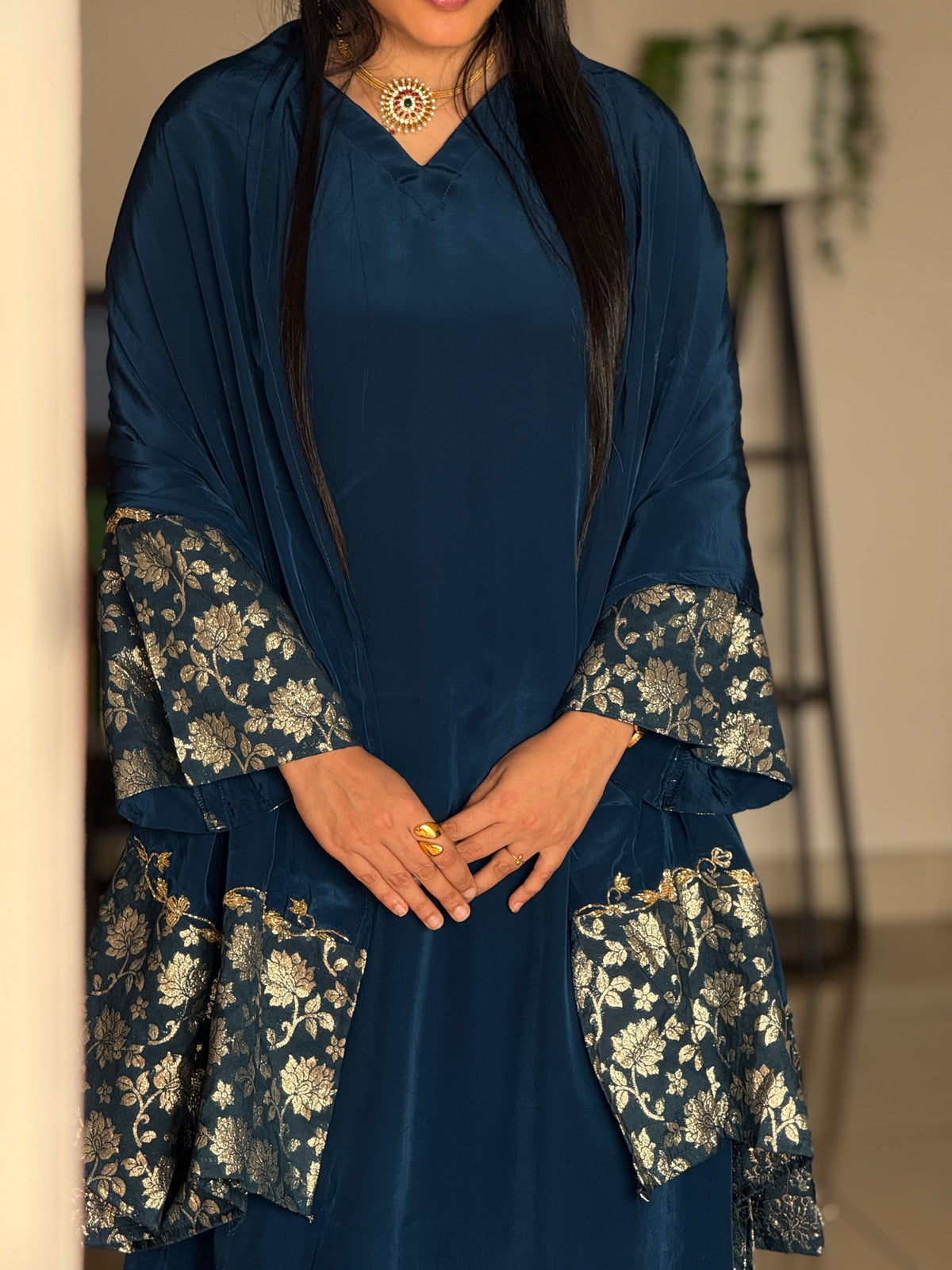 Hifi Sleeve Brocade Crepe Suit
